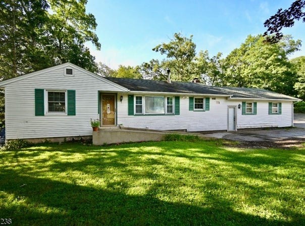 45 Espanong Rd, Jefferson Twp., NJ 07849-1301