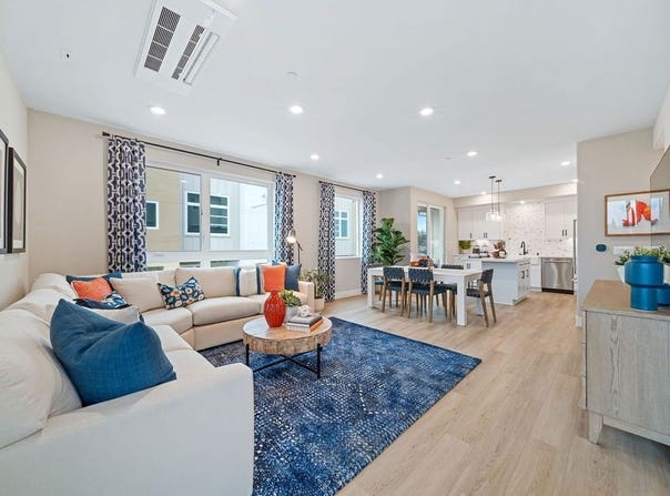 27177 Mission Blvd, Hayward, CA 94541