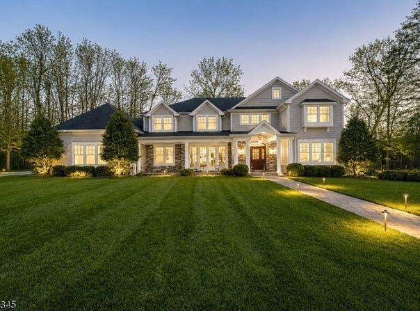 106 Koch Ln, Old Tappan Boro, NJ 07675-5543