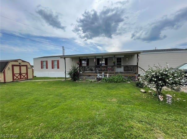 3250 Maysville Pike unit: 33, Zanesville, OH 43701