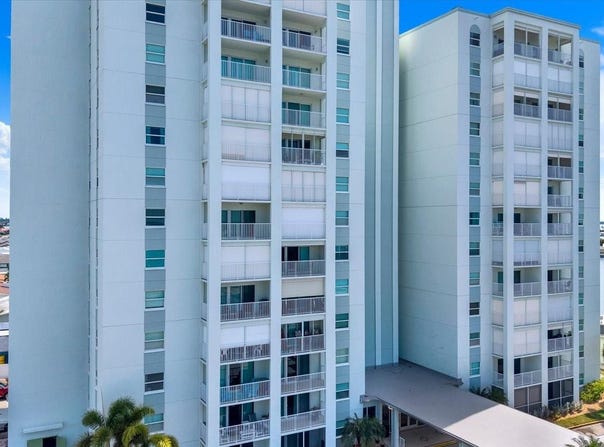 420 64TH Avenue, ST PETE BEACH, FL 33706