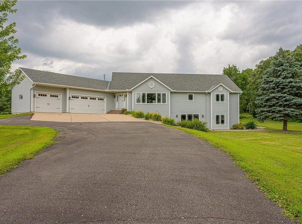 20474 196th Road, Hutchinson, MN 55350