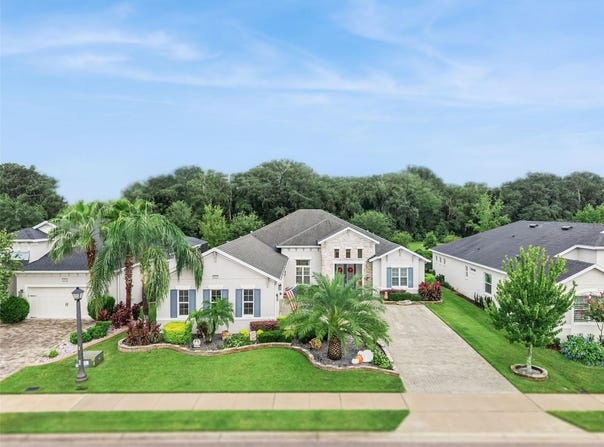 8400 BRIDGEPORT BAY Circle, MOUNT DORA, FL 32757