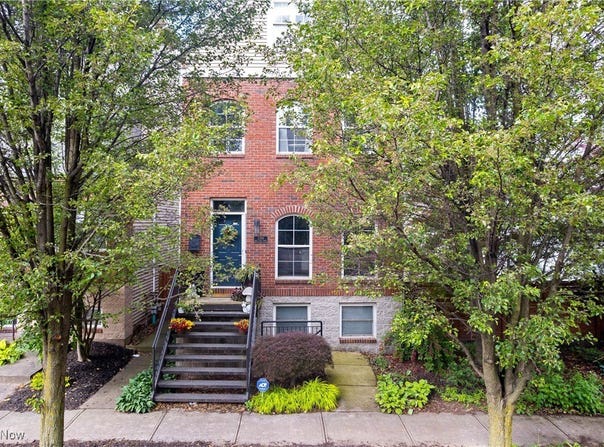 2164 W 6th Street, Cleveland, OH 44113