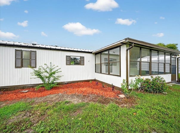 1989 SHORE ROAD, AVON PARK, FL 33825