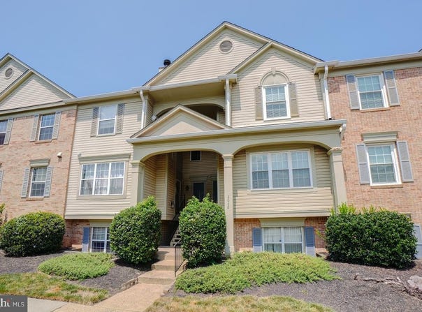 8068 STONEWALL BRIGADE CT #101, MANASSAS, VA 20109