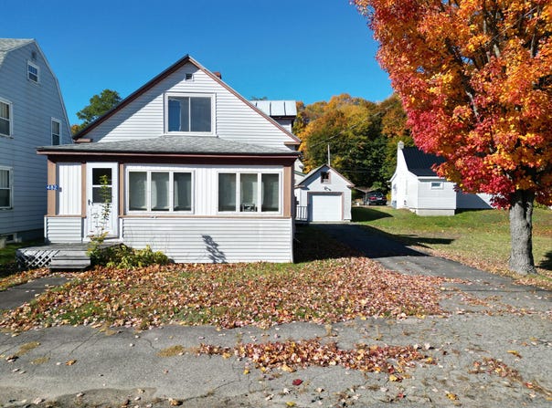 482 Aroostook Avenue, Millinocket, ME 04462