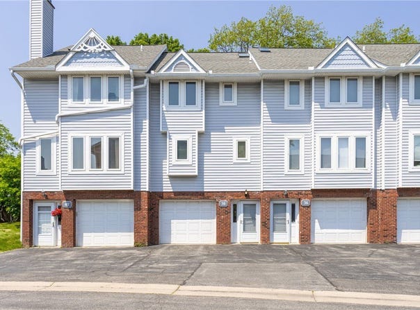 38 Union Hill Drive, Ogden, NY 14559