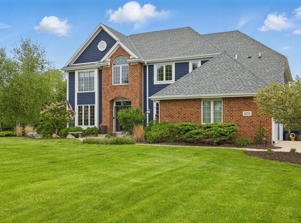 628 Sedge Meadow Ct, Oconomowoc, WI 53066
