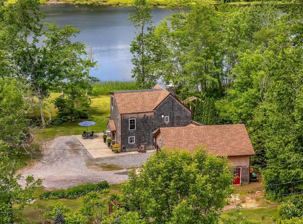 84 Dewmar Lane, Union, ME 04862