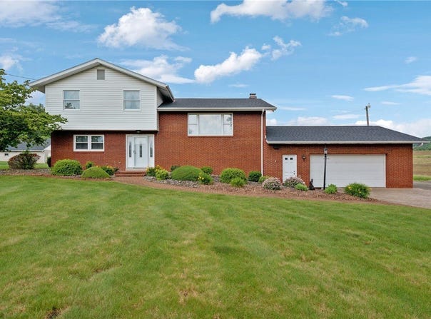 207 State Park Rd, New Alexandria, PA 15670