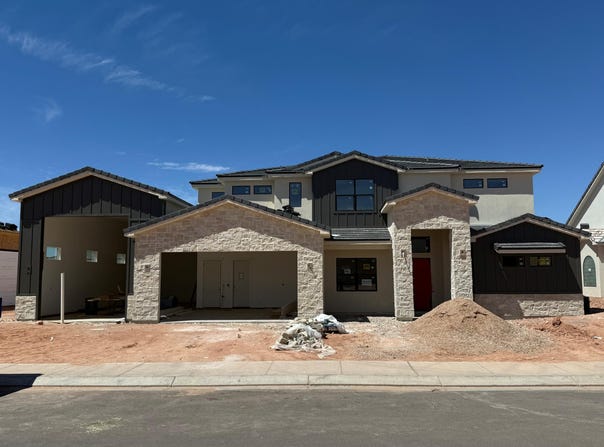 2903 E Rowan LN, St George, UT 84790
