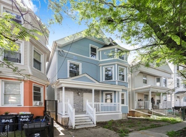 199 3rd Street, Newark City, NJ 07107-2210