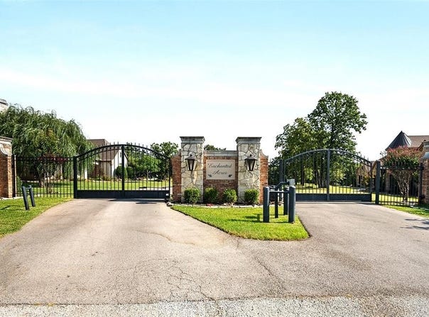 3432 Enchanted Acres Drive, Burleson, TX 76028