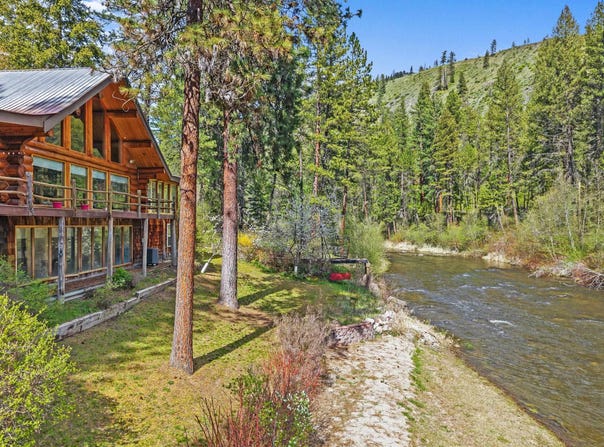 12120 21 S Hwy, WA 99140