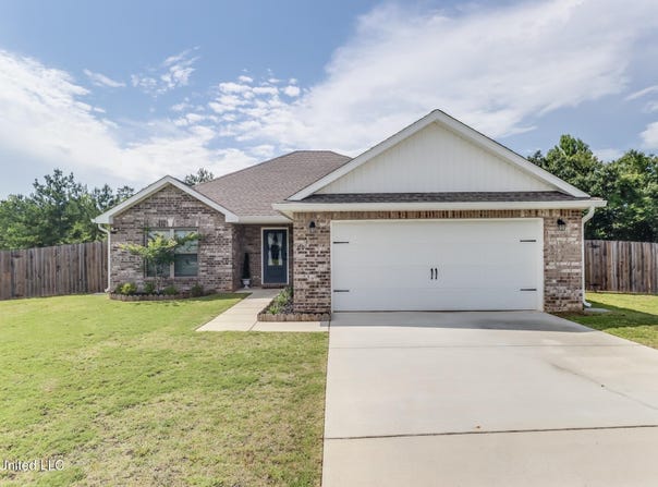60 Summit View Drive, Perkinston, MS 39573