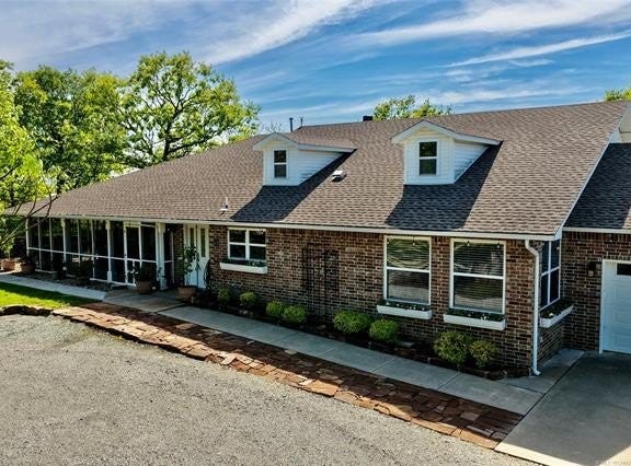 324 Falcon Lane, Eufaula, OK 74432