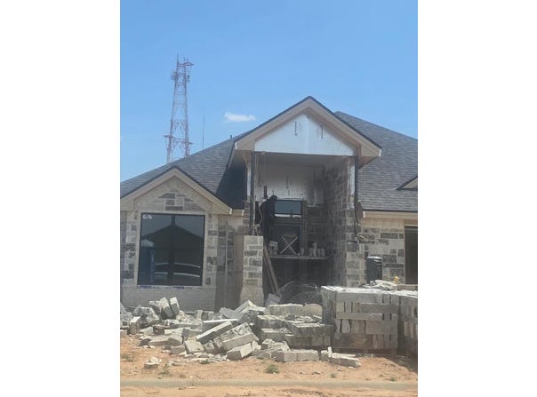 1103 W Montgomery Rd, Midland, TX 79701