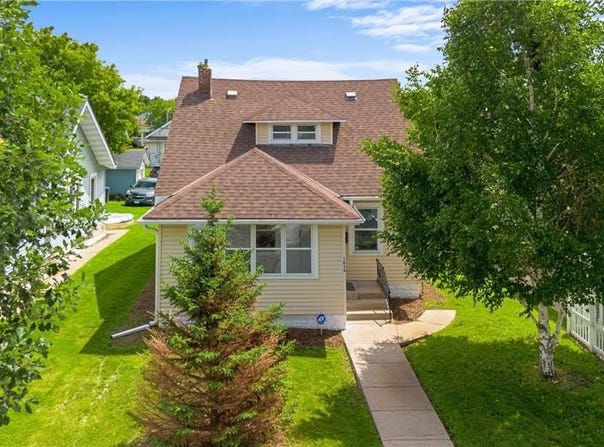 1634 Upton Avenue N, Minneapolis, MN 55411
