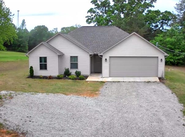 200 Westwood Cove, Henderson, TN 38340