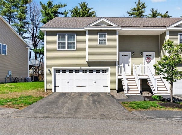 33 Caffoni Dr, Leominster, MA 01453