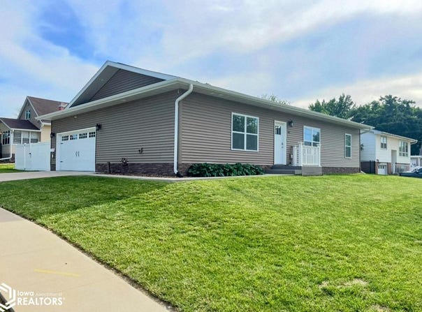 400 W Madison Street, Mount Pleasant, IA 52641