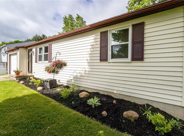 77 Strawberry Hill, Rittman, OH 44270