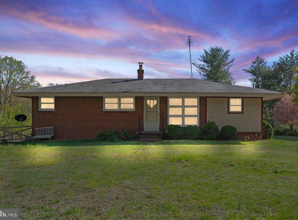 571 RICHMOND ROAD, AMISSVILLE, VA 20106