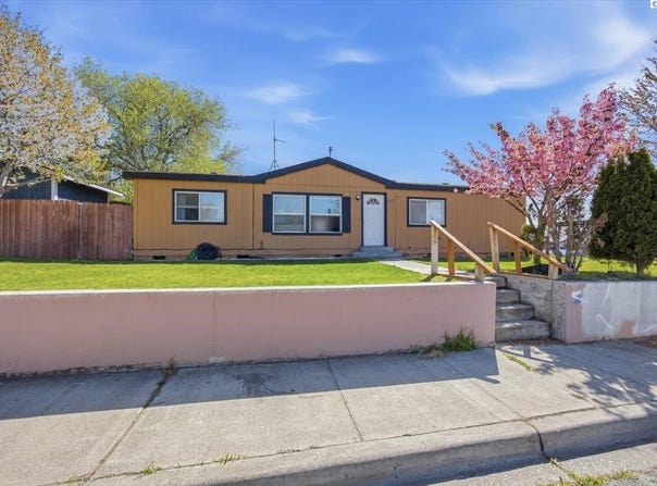 601 S Beech Ave, Pasco, WA 99301