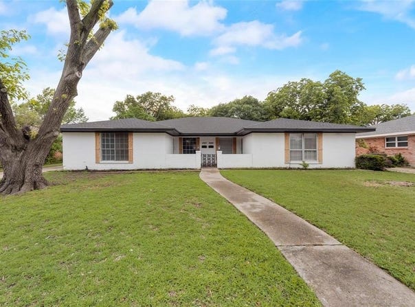 4900 South Drive, Fort Worth, TX 76132