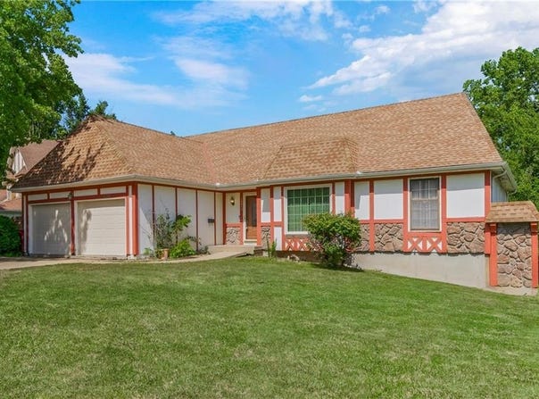 12417 Newton Court, Grandview, MO 64030
