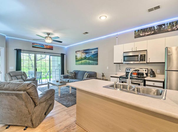 813 Holiday Ridge, Branson, MO 65616