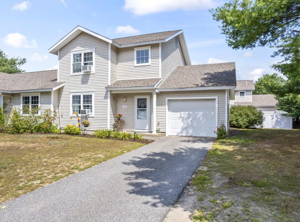 33 Guadalcanal Drive, Brunswick, ME 04011