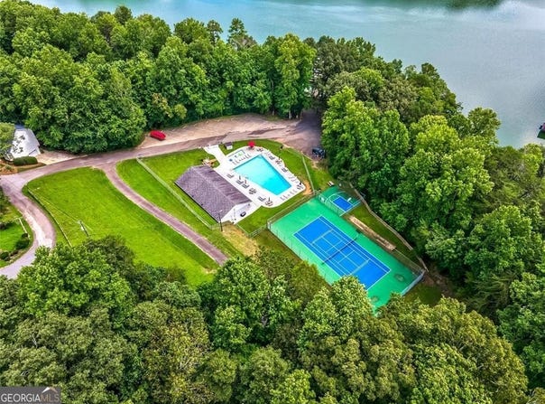 6421 Honeysuckle, Gainesville, GA 30506