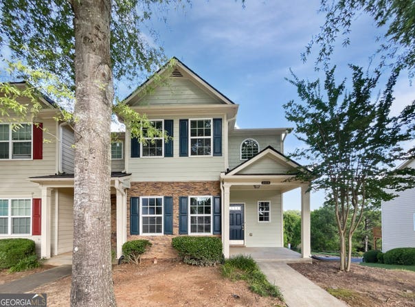 2438 Suwanee Pointe, Lawrenceville, GA 30043