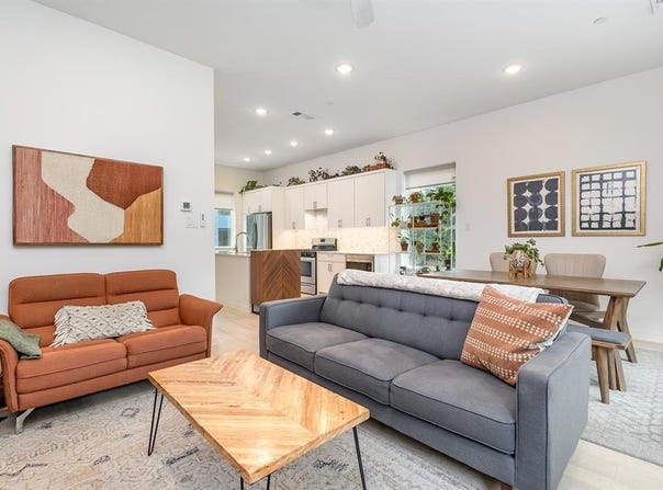427 W 10th Street, Dallas, TX 75208