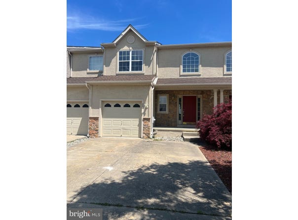 55 GLACIER Drive, BERLIN, NJ 08009
