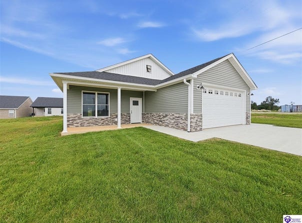 10 Betty Boyd Lane, Brandenburg, KY 40108