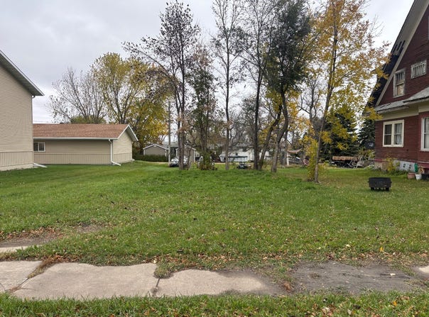 428  2nd Ave N, New Rockford, ND 58356