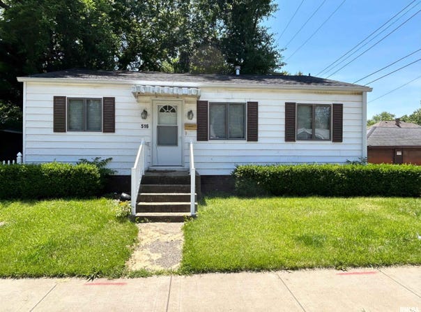 516 E ASH Street, Springfield, IL 62703