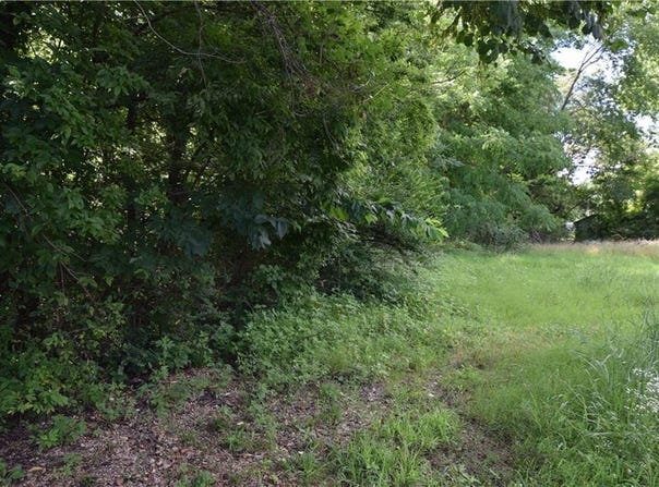 320  E Oak  ST, Stilwell, OK 74960