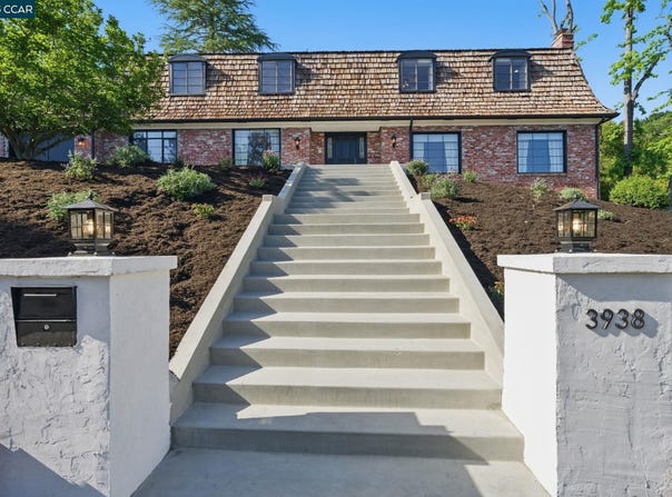 3938 Los Arabis Dr, Lafayette, CA 94549
