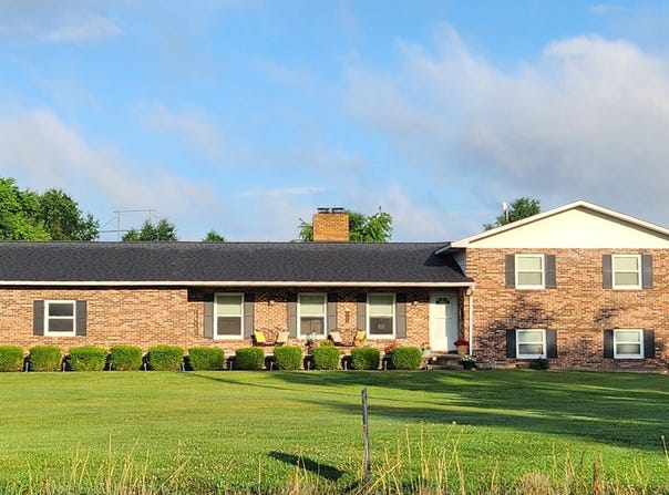 9867 N Illinois Highway 148 Highway, Mt Vernon, IL 62864