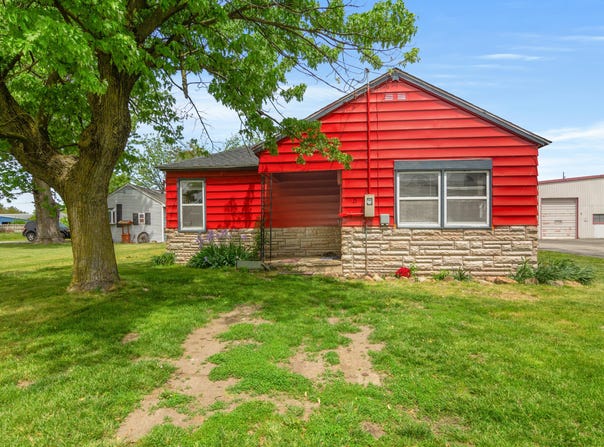220 E Maple Street, Rensselaer, IN 47978