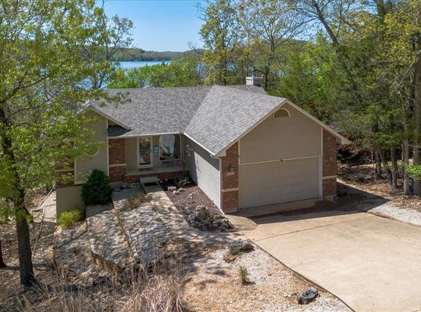 21425 Black Oak Drive, Garfield, AR 72732