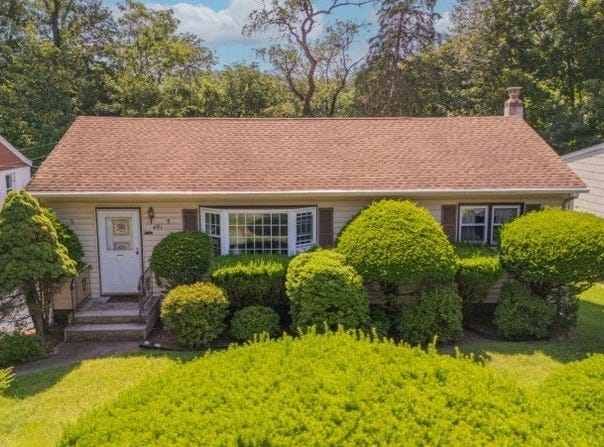 491 Ramapo Valley Rd, Oakland Boro, NJ 07436-2800