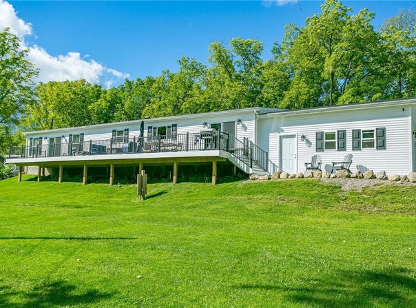 4971 Island View Dr, Canandaigua, NY 14424