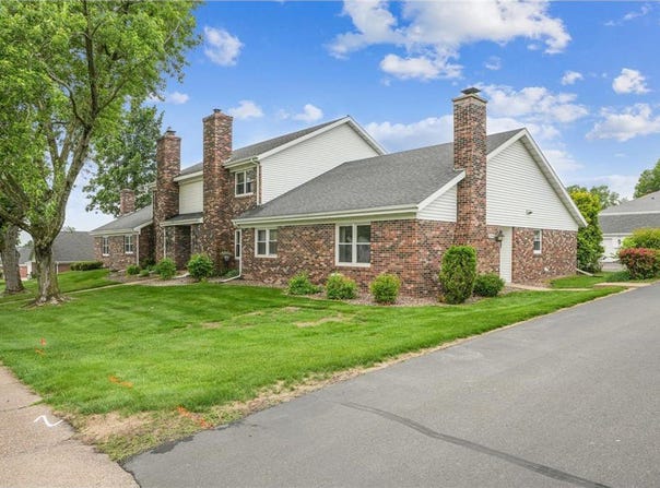 2114 Black Avenue, Eau Claire, WI 54703