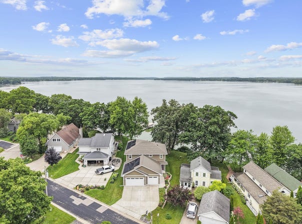 5026 Card Avenue, McFarland, WI 53558
