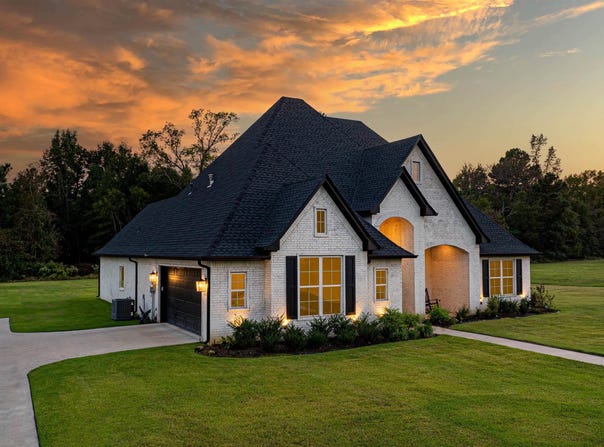 502 Lost Creek Circle, Longview, TX 75605